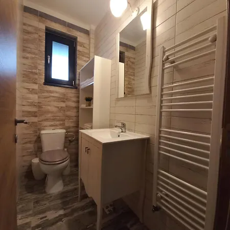 Casa Capra Neagra * בראשוב