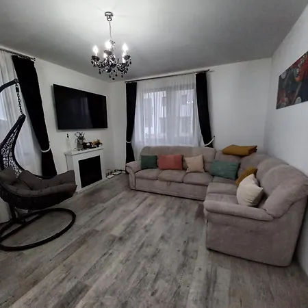 Casa Capra Neagra * ブラショフ